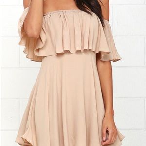 Never worn, beige off the shoulder Lulus Dress!